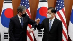 美国国务卿布林肯(Antony Blinken)与韩国外长郑义溶举行会谈(路透社2021年3月18日）