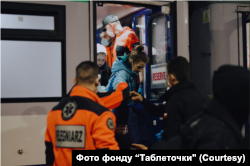 Для дітей із онкозахворюваннями організовували "конвої життя". Понад 20 країн долучилися до ініціативи “Safer Ukraine” для їх евакуації.