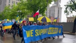 Українські громади вийшли на протест аби нагадати про викрадених українських дітей - репортаж із західного узбережжя США. Відео