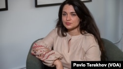 Журналістка та лауреатка Шевченківської премії Євгенія Подобна з 2014-го висвітлює російське вторгнення та документує воєнні злочини