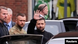 Впродовж трьох днів 13-15 травня президент Зеленський відвідав п’ять держав: Італію, Ватикан, Німеччину, Францію, Велику Британію 