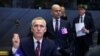  Експерти наголошують, що потенційний пакет допомоги НАТО на 100 млрд євро, розділений на 5 років – “замало” і “запізно”. Фото: генеральний секретар НАТО Єнс Столтенберг, Reuters