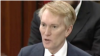 俄克拉荷马州共和党籍联邦参议员詹姆斯·兰克福德（Sen. James Lankford, R-OK）9月27日在美国参议院农业委员会就外国对美国的农业用地投资举行听证会上发言。（视频截图）