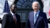 Biden ap Onore Prezidan Kenya, nan Moman Polisye Kenyan ap Pare pou al Ayiti 