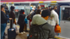 香港风光今不再 港人北上为省钱