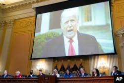 Відеокадр з слухань в Палаті представників США стосовно нападу на Капітолій 6 січня