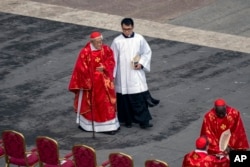 香港荣休主教陈日君（Cardinal Zen）在梵蒂冈出席前教宗的葬礼。（2023年1月5日）