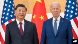 美国总统拜登与中国国家主席习近平在印尼20国峰会期间举行面对面会谈。（2022年11月14日）