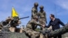 Посол США до Польщі Марек Бржезінскі вітає військових США в Польщі пид ччас військових навчань, 19 травня 2022 року
