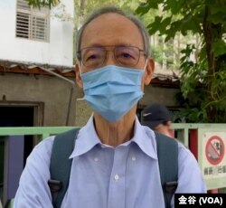 现年76岁的台湾退休人士黄钦成(美国之音记者金谷摄)