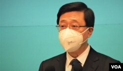 香港特首李家超表示，香港与中国大陆通关是"复常"的一大步，也是不同国家的领事及商会对香港的要求 (美国之音/汤惠芸)