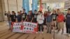 香港社民连与香港众志成员到西九龙法院听取2016年11月反释法游行的判刑 （美国之音任敬扬拍摄）
