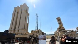Архівне фото: німецькі системи протиповітряної оборони IRIS-T SLM на виставці в Берліні, червень 2022 року. REUTERS/Fabrizio Bensch