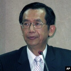 台湾外交部常务次长侯平福