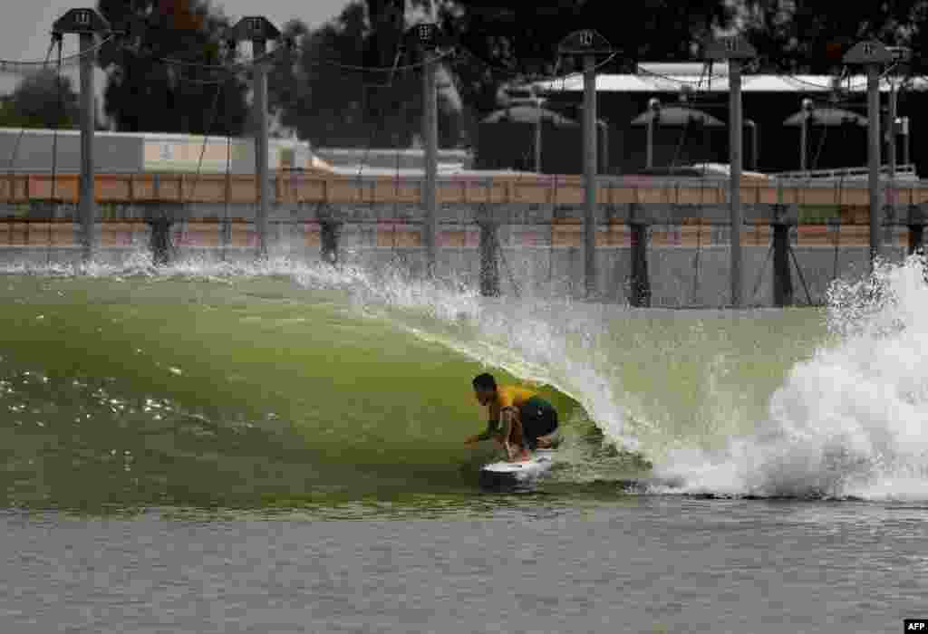 Filipe Toledo of Brazil scores a perfect 10 during round one of the WSL Founders' Cup of Surfing at the Kelly Slater Surf Ranch in Lemoore, California, May 5, 2018.