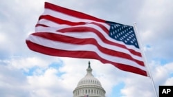 13-го лютого Сенат США погодив пакет допомоги Україні, Ізраїлю, Тайваню, а також фінансування на гуманітарні потреби у смузі Гази. 