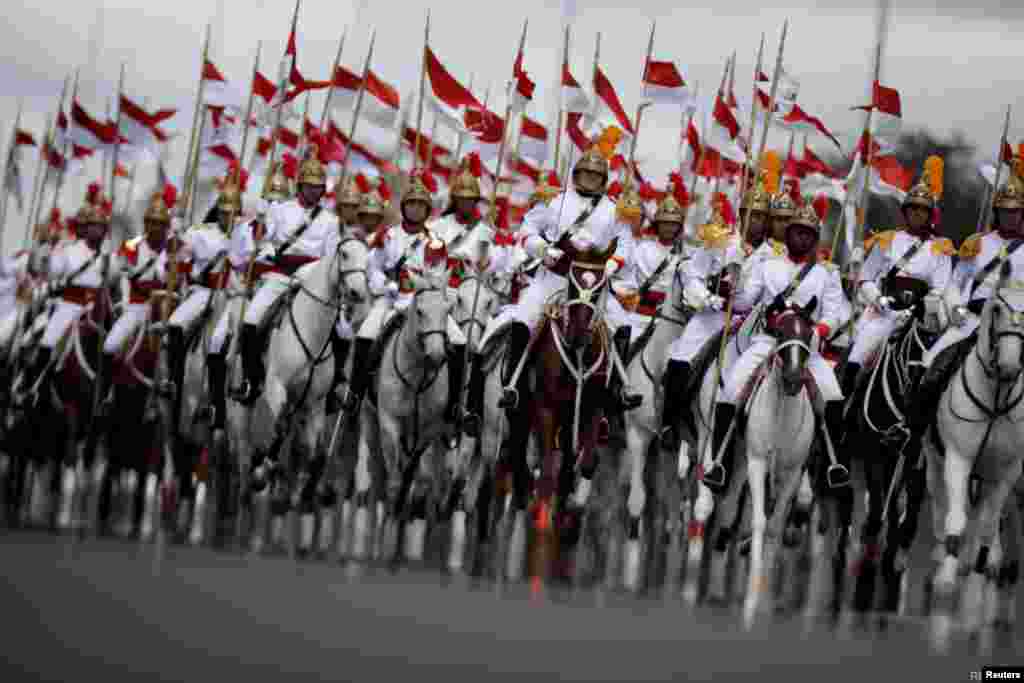 Brazilian soldiers of Armed Forces participate in a parade during an Army Day ceremony, in Brasilia, Brazil.