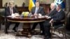 Кравчук наголосив, що силовикам бити заборонено, а Янукович пообіцяв декого із заарештованих звільнити 