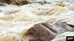 Lũ lụt ngang qua vùng biên giới phía Bắc Malaysia khiến 12.000 người phải di tản