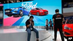 中国北京2018年汽车展的福特汽车公司的展台 （2018年4月25日）。