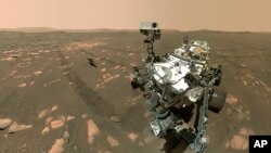 美国“毅力号”探测车在火星表面进行试验（2021年4月6日）