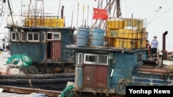 中国非法渔船被韩国海上护卫队拘捕。（资料照）