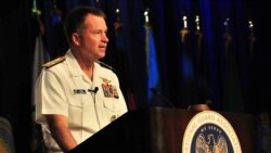 时任美军参谋长联席会议副主席的温尼菲尔德上将(Retired Admiral Sandy Winnefeld)（美国空军2011年8月28日照片）