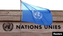 Прапор на будівлі Ради з прав людини при ООН у Женеві, 27 лютого 2023 р. REUTERS/Denis Balibouse