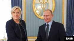 Зустріч Путіна та Марін Лє Пен, лідера "Національного фронту"