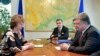 Порошенко веде переговори у Мінську