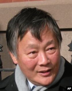 魏京生