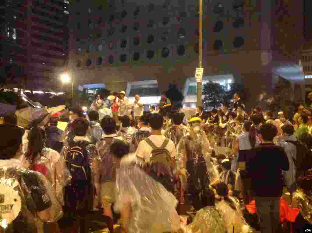 香港争真普选全民抗争星期二进入第3天(美国之音图片/海彦拍摄)