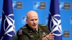 “Росіяни не мають необхідних сил, щоб досягнути стратегічного прориву”, – верховний командувач сил НАТО в Європі Крістофер Каволі. Відео