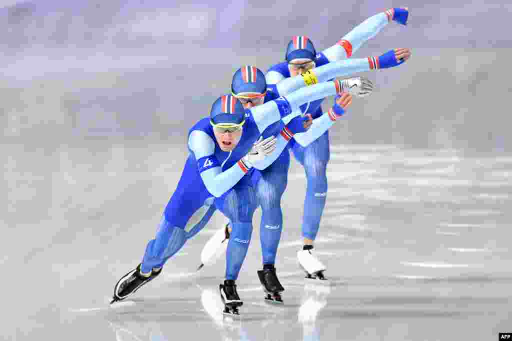 Norway's Sverre Lunde Pedersen leads his team in the men's team pursuit quarter-final speed skating event during the Pyeongchang 2018 Winter Olympic Games at the Gangneung Oval in Gangneung, South Korea.