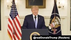 特朗普总统在其支持者冲击国会大厦次日（1月8日），在华盛顿发表讲话。