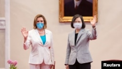 美国国会议长佩洛西2022年8月3日在台湾与台湾总统蔡英文举行会面。