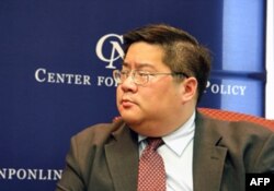 成斌