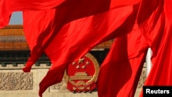Trung Quốc đã mở đặc khu kinh tế đầu tiên của họ ở tỉnh Quảng Đông vào năm 1979 và lúc đầu các đặc khu kinh tế này đã gặp nhiều phản đối.