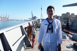 曾于台湾海军服义务役一年的华子琛摄于舰庆