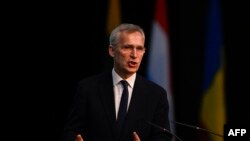 Генеральний секретар НАТО Єнс Столтенберг виступає під час Парламентської асамблеї НАТО в Софії, 27 травня 2024 року. (Фото Миколи ДОЙЧІНОВА / AFP)