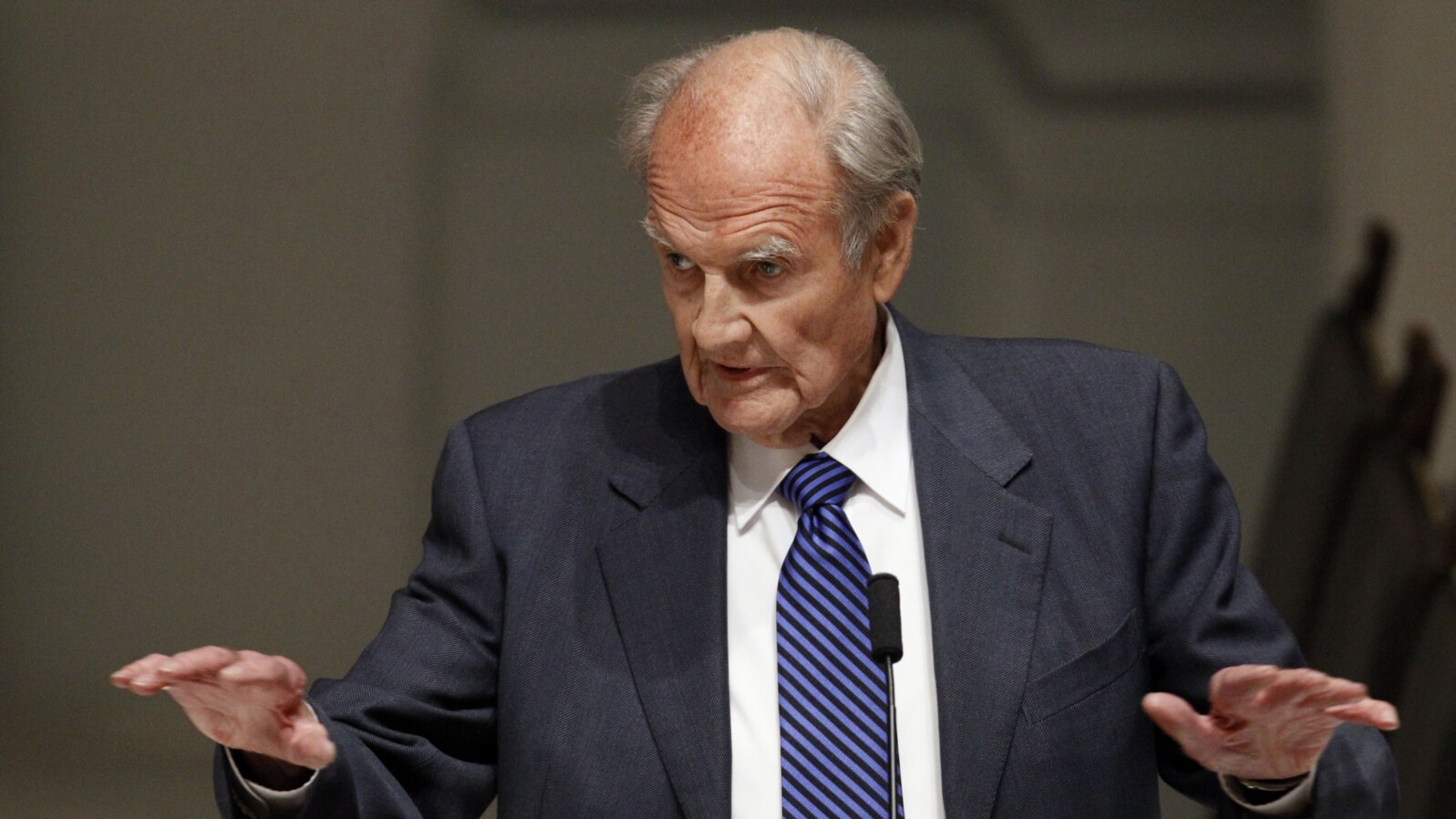 Former US lawmaker and presidential candidate George McGovern in a 2011 file photo.