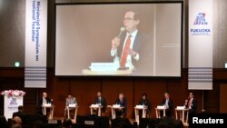美国财政部长姆努钦6月8日在东京二十国集团财经领导人会议上发表讲话。