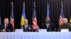 Міністр оборони ФРН Борис Пісторіус, голова Об’єднаного комітету начальників штабів США Чарльз Браун, міністр оборони США Ллойд Остін та міністр оборони України Рустем Умєров на засіданні Контактної групи з питань оборони України, Рамштайн, 19 березня 2024. Daniel ROLAND/AFP