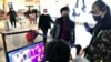 焦点对话：疫情扩散全球，钟南山说“源头不一定在中国”？
