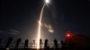 2020年2月9日美国国家航空航天局和欧洲航天局建造的太阳轨道飞行器在美国佛罗里达州卡纳维拉尔角的太空基地发射升空