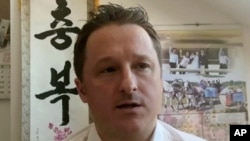 麦克·斯帕弗2017年3月2日接受采访的电视截屏图。（资料照）