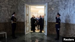 В кулуарах встречи Александра Лукашенко и Владимира Путина в Минске. 24 мая 2024г. (Sputnik/Mikhail Metzel/Pool via REUTERS).
