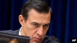 来自加利福尼亚州的共和党籍议员达雷尔·伊萨。该议员同意民主党关于独立调查要由与川普没有关系的特别检察官主持。