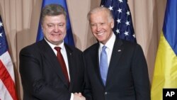 Петро Порошенко і Джозеф Байден у Давосі