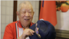 91岁高龄的国军退役老兵刘发贵1949年10月参加了“古宁头战役”。那是中共建政后，国军在中国大陆战场节节败退的情况下取得的首场胜利。（美国之音林枫拍摄）